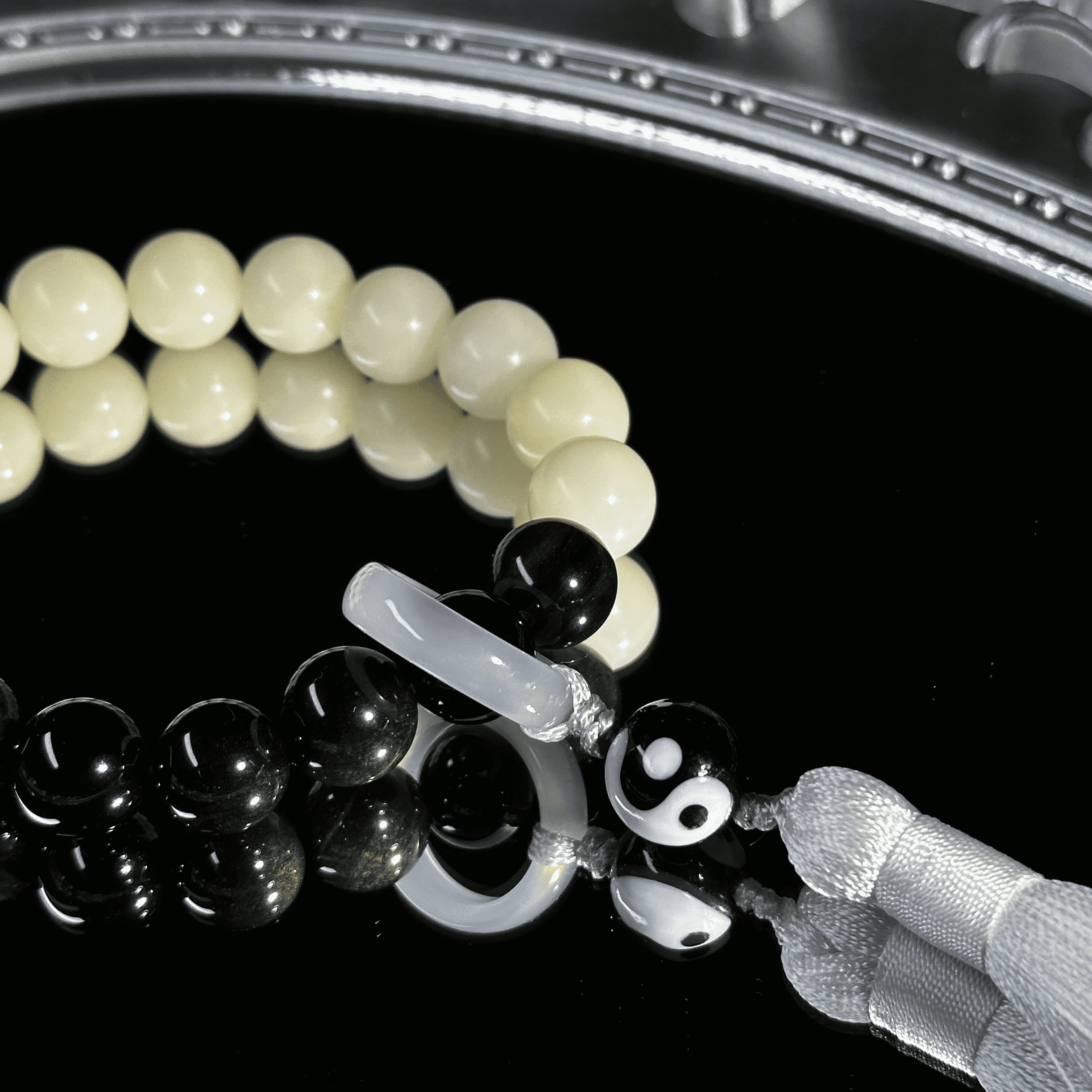 "The Balance of Form" | Obsidian & White Bodhi Beaded Bracelet with Tassel - Dao Verse