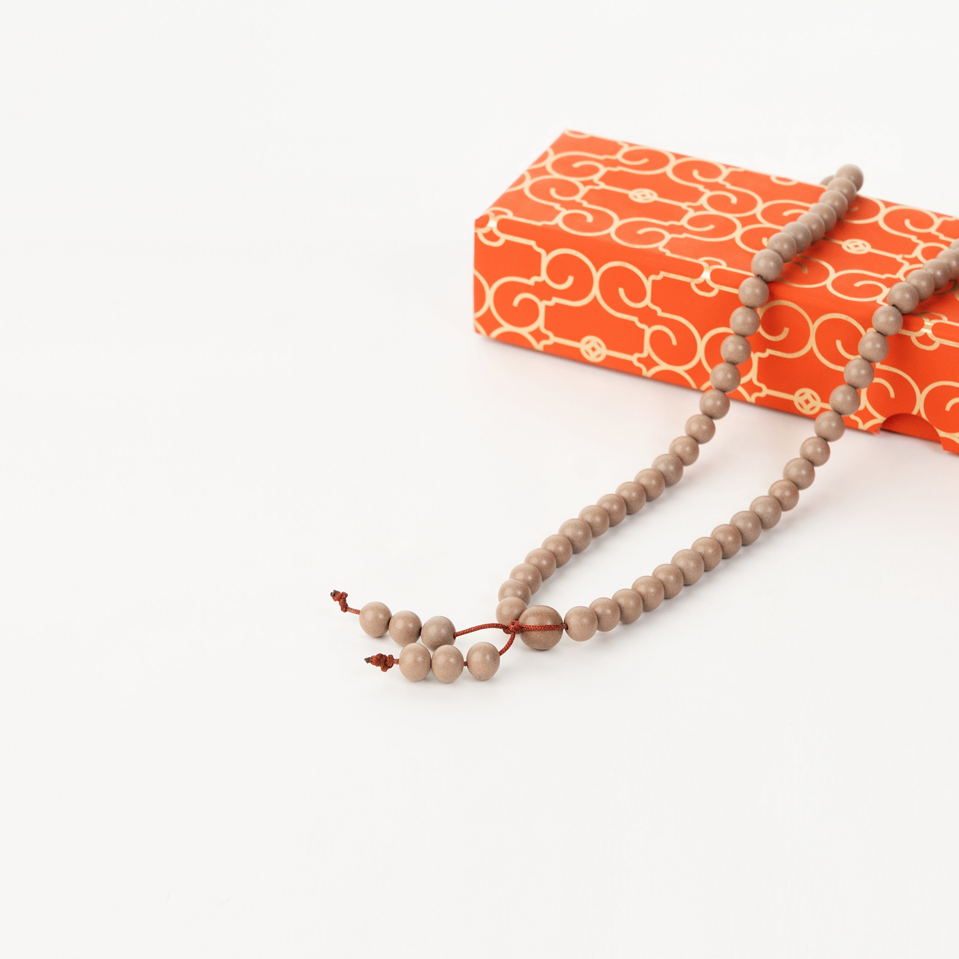 THE STILL MEASURE | He Xiang Mala Bead - Dao Verse